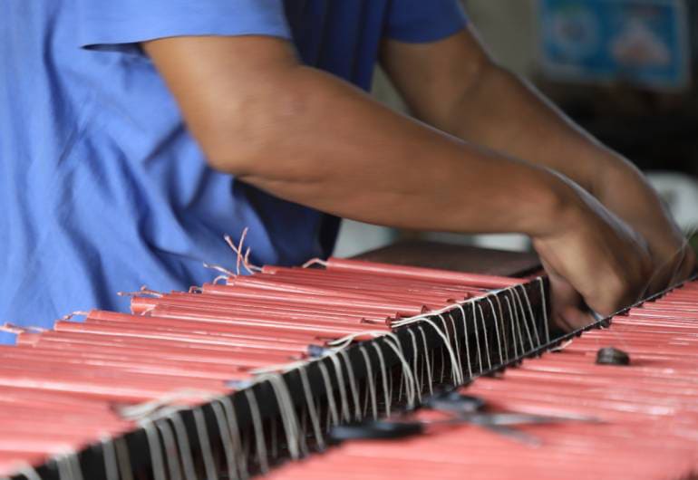 Menjelang perayaan tahun baru Imlek 2573, pembuat lilin di Kota Tangerang mulai kebanjiran orderan.