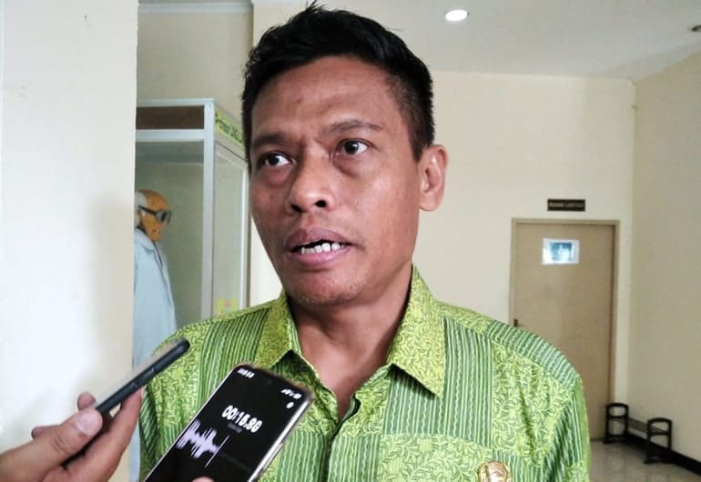 Meski diwacanakan sejak Wali Kota Airin Rachmi Diany, tetapi wacana pengelolaan sampah dengan Pembangkit Listrik Tenaga Sampah (PLTSa) di Kota Tangerang Selatan hingga saat ini masih belum terealisasi.