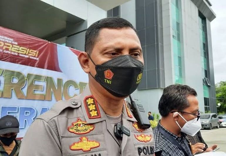 Polres Kota Tangerang berhasil mempertemukan sopir ambulans, Hildan dan pengendara Mercedes Benz, Dwiyanto yang menghalangi laju kendaraan darurat di tol Tangerang-Merak. Keduanya sepakat berdamai.