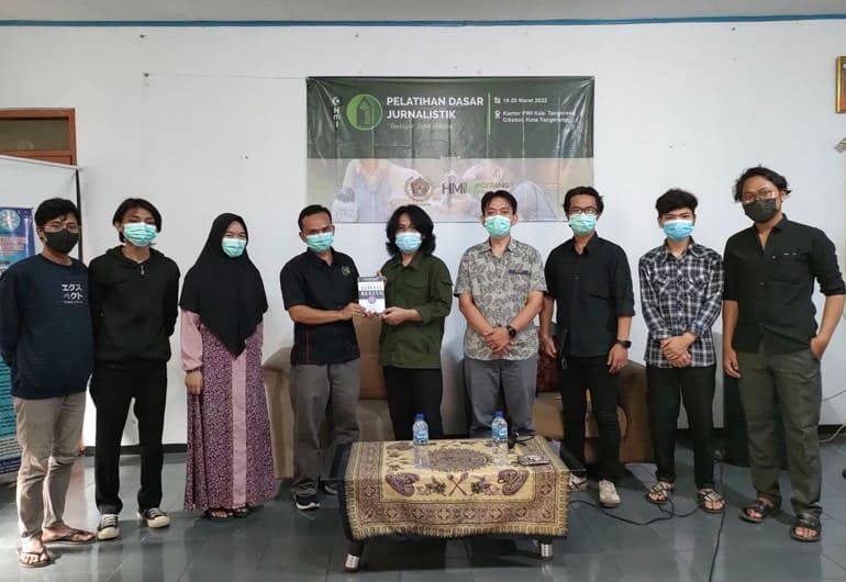 Lembaga Pers Mahasiswa Islam (LAPMI) Himpunan Mahasiswa Indonesia (HMI) Tangerang Raya menggelar Pelatihan Jurnalistik