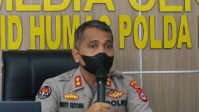 Upaya Kapolresta Tangerang Komisaris Besar Zain Dwi Nugroho mempertemukan sopir Mercedes Benz dengan Sopir Ambulans, Kepala Puskesmas Cisoka, hari ini Senin, 21 Maret 2022 gagal.