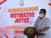 Wali Kota Tangerang  Arief R. Wismansyah melakukan penandatanganan prasasti dalam acara peresmian Kampung Restorative Justice atau Kampung Keadilan Restoratif Kota Tangerang.