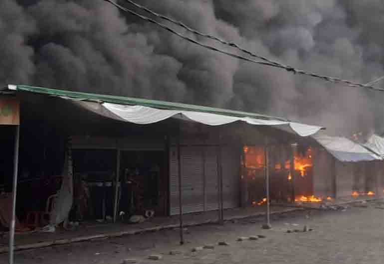 45 Kios di Pasar Komplek Garuda Teluknaga Ludes Terbakar