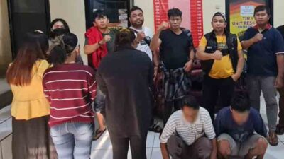 Lima tersangka pencurian di toko emas Pasar Cisoka, Kabupaten Tangerang berhasil ditangkap Unit Reskrim Polsek Cisoka bersama personel Satreskrim Polres Kota Tangerang.