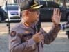Polda Banten menurunkan Brimob untuk melakukan pengamanan di jalur wisata pantai yang diprediksi mulai dipadati pengunjung mulai hari ini, Selasa 3 Mei 2022.
