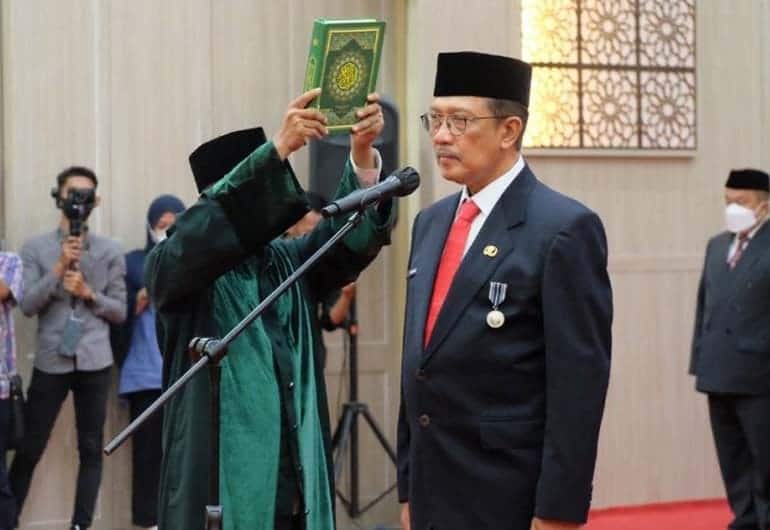 Dewan Pimpinan Pusat Gerakan Muda Peduli Nusantara (DPP GMPN) melalui Kuasa hukumnya Advokat Maulana Adam dan Advokat Andianto, meminta agar Presiden Republik Indonesia, Joko Widodo memecat Penjabat (Pj) Gubernur Provinsi Banten Al Muktabar.