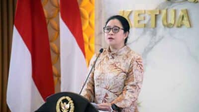 Dukungan relawan kepada Puan Maharani sebagai Capres 2024 terus menguat di berbagai daerah. Pengamat politik Indonesia Political Opinion (IPO) Dedi Kurnia Syah menyarankan PDIP segera mengambil sikap agar suara kader partai tidak terpecah.