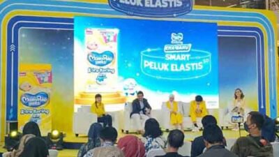 MamyPoko resmi meluncurkan Era Baru MamyPoko Pants X-tra Kering dengan teknologi "Smart Peluk Elastis 5.0" yaitu teknologi karet pinggang elastis yang secara otomatis mengikuti perubahan postur dan mengikuti gerakan bayi sehingga bebas gatal dan lecet, Sabtu 8 Oktober 2022.