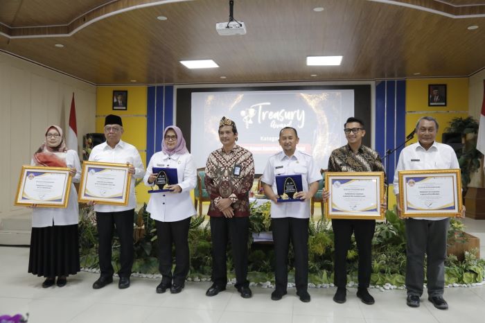 Pemkab Pandeglang Sabet Penghargaan, Tercepat Salurkan DAK Fisik dan Pengelolaan DD