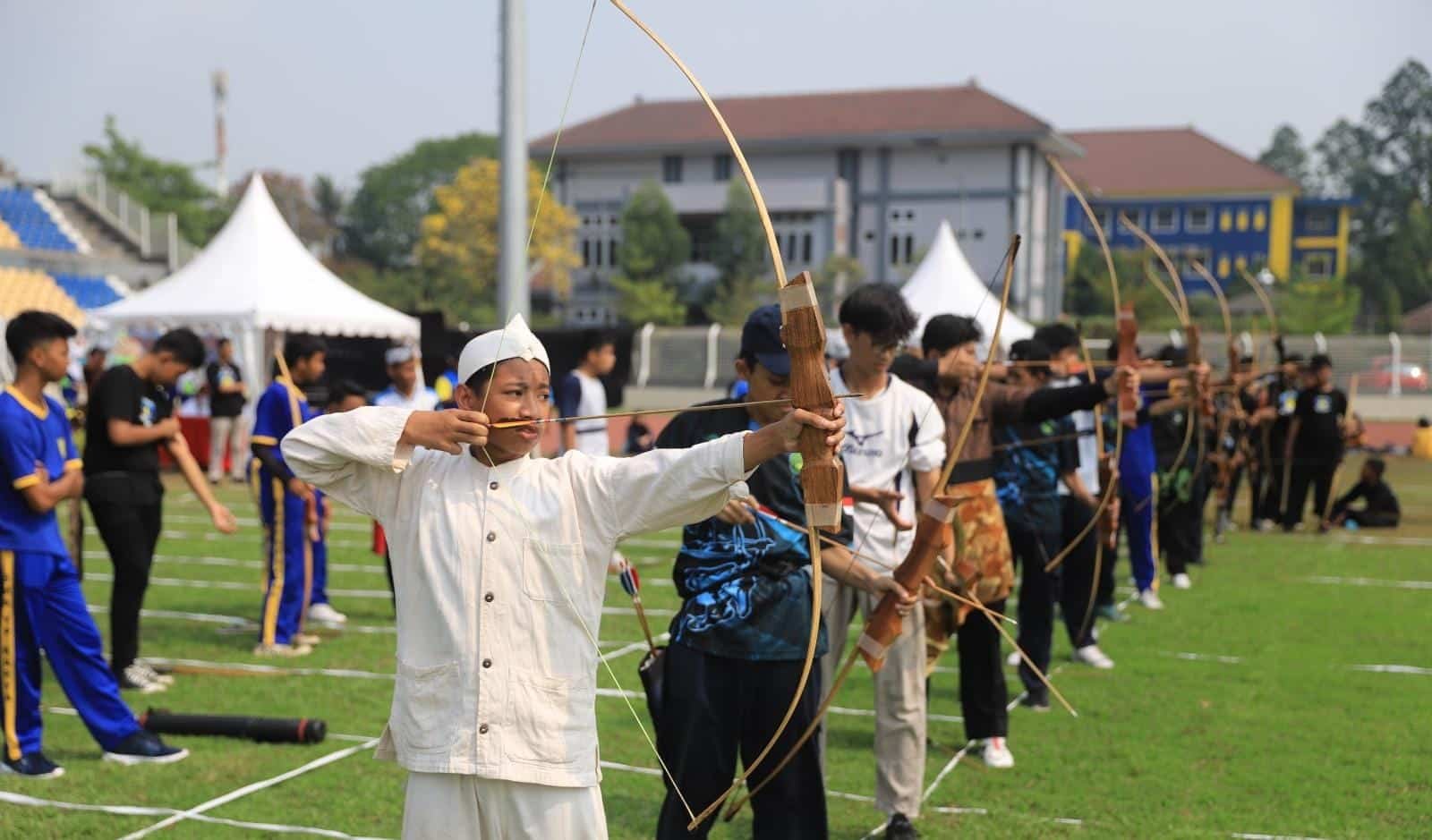 Dispora Kota Tangerang bersama Persatuan Olahraga Tradisional Indonesia (PORTINA)  menggelar kejuaraan olahraga tradisional tingkat Kota Tangerang. Kejuaraan dilaksanakan di Stadion Benteng Reborn, Minggu, 8 Oktober 2023. 