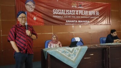 Kaum milenial atau generasi muda harus memahami Pancasila sebagai dasar ideologi negara menjadi tumpuan dalam menghadapi berbagai tantangan