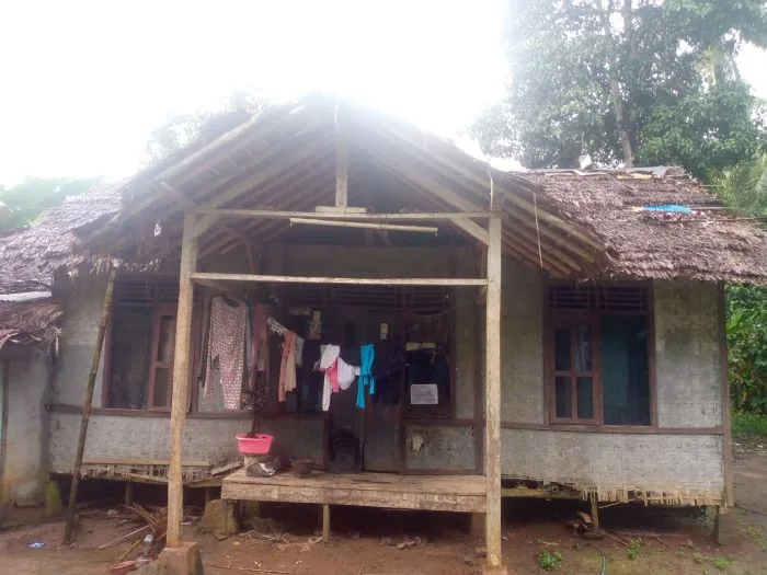 Miris! Nyaris Roboh, Rumah Warga Saketi Luput Dari Perhatian Pemerintah