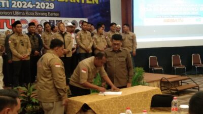 Ketua Umum DPP Desa Bersatu, Mochamad Asri Anas, secara resmi melantik kepengurusan Dewan Pimpinan Daerah (DPD) Desa Bersatu Provinsi Banten untuk periode 2024-2029.