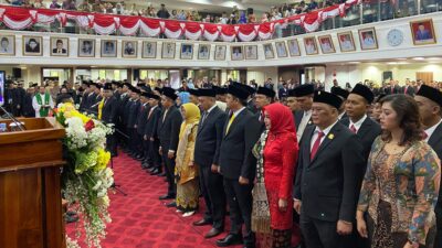 ada Jumat, 23 Agustus 2024, Gedung DPRD Kabupaten Tangerang menjadi saksi pelantikan 55 anggota Dewan Perwakilan Rakyat Daerah (DPRD) terpilih untuk masa jabatan 2024-2029. Prosesi sakral ini menandai dimulainya tugas berat para wakil rakyat dalam menjalankan amanat masyarakat.