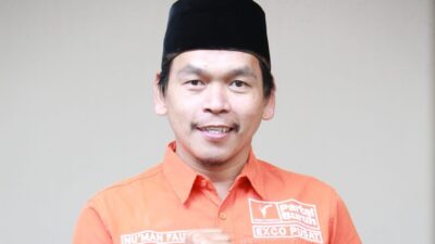 Numan Fauzi, salah satu kader Partai Buruh, secara tegas mengungkapkan dukungannya terhadap pasangan calon bupati dan wakil bupati Pandeglang, Rd Dewi Setiani dan Iing Andri Supriadi, dalam pemilihan kepala daerah (Pilkada) 2024.