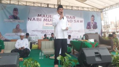 Calon Bupati Tangerang, Maesyal Rasyid, menghadiri Maulid Akbar NU di Desa Sukamantri dan berkomitmen untuk melanjutkan program pembangunan pondok pesantren dari Bupati sebelumnya, Ahmed Zaki Iskandar, jika terpilih pada Pilkada 2024.