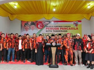 Majelis Pimpinan Cabang (MPC) Pemuda Pancasila Kota Tangerang dengan tegas menyatakan dukungan politik mereka untuk pasangan calon Wali Kota dan Wakil Wali Kota, Sachrudin-Maryono Hasan, yang diusung oleh partai Golkar dan PDIP, dalam perhelatan Pilkada Kota Tangerang 2024. Deklarasi ini dilaksanakan pada Minggu, 13 Oktober 2024.