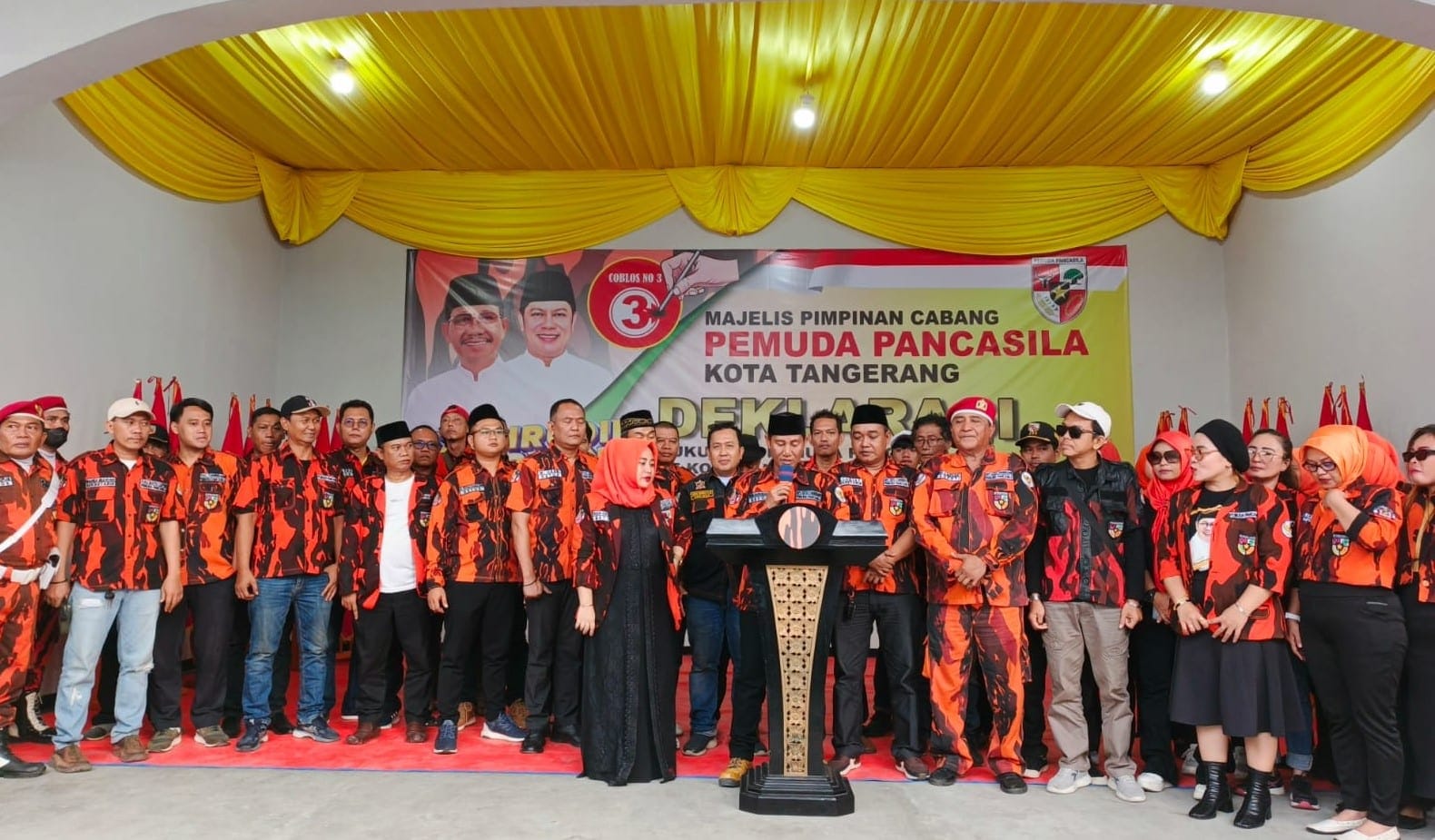 Majelis Pimpinan Cabang (MPC) Pemuda Pancasila Kota Tangerang dengan tegas menyatakan dukungan politik mereka untuk pasangan calon Wali Kota dan Wakil Wali Kota, Sachrudin-Maryono Hasan, yang diusung oleh partai Golkar dan PDIP, dalam perhelatan Pilkada Kota Tangerang 2024. Deklarasi ini dilaksanakan pada Minggu, 13 Oktober 2024.