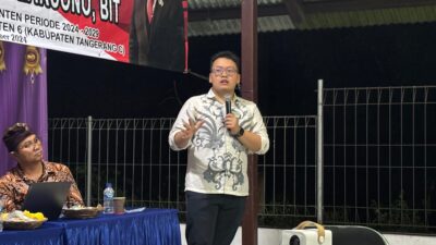 Anggota DPRD Banten, Abraham Garuda Laksono, memperjuangkan Raperda Perlindungan Perempuan dan Anak sebagai solusi strategis untuk mengatasi meningkatnya kekerasan dan eksploitasi terhadap kelompok rentan. Raperda ini bertujuan memberikan kerangka hukum yang jelas, melindungi hak-hak mereka, serta mendorong kolaborasi antara pemerintah dan masyarakat dalam menciptakan lingkungan yang aman dan bermartabat.