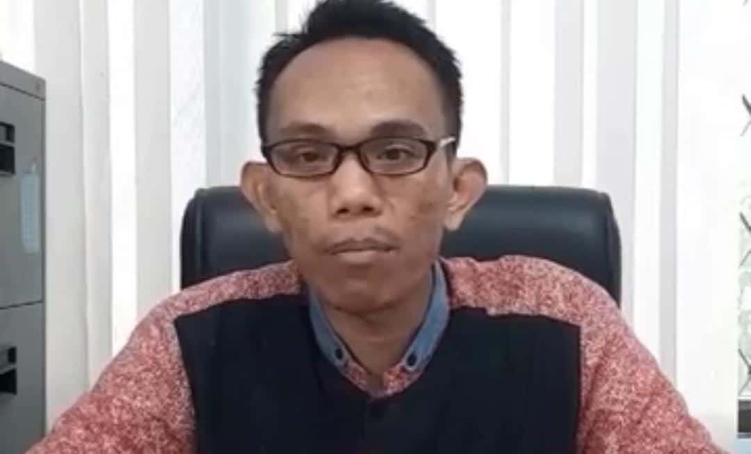 Pasangan Raden Dewi Setiani dan Iing Andri Supriadi diprediksi akan ditetapkan sebagai Bupati dan Wakil Bupati Pandeglang terpilih setelah meraih suara terbanyak dalam Pilkada 2024. KPU Pandeglang menunggu hingga 10 Desember 2024 untuk memastikan tidak ada gugatan sebelum penetapan resmi.