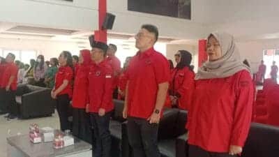 DPD PDI Perjuangan Banten menyelenggarakan perayaan HUT PDI Perjuangan ke-52 di Aula DPD PDI Perjuangan Banten pada hari Jumat, 10 Januari