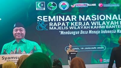 Temukan bagaimana Korp Alumni Himpunan Mahasiswa Islam (KAHMI) berperan dalam menjadikan desa sebagai pusat pembangunan nasional