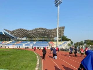 Stadion Benteng Tangerang adalah ikon bersejarah di Kota Tangerang, Provinsi Banten, yang berperan penting dalam perkembangan olahraga, khususnya sepak bola