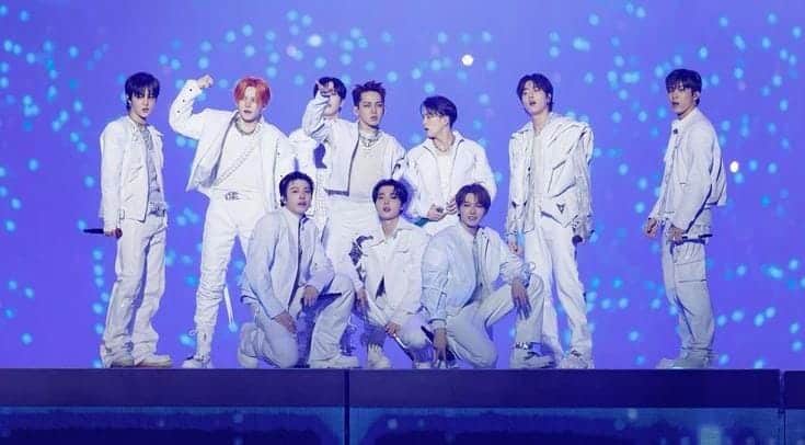 TREASURE, grup idola K-Pop di bawah YG Entertainment, telah menunjukkan perjalanan yang penuh tantangan dan pencapaian sejak debut mereka dengan lagu "BOY" pada tahun 2020
