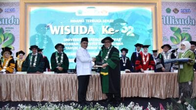 Wakil Menteri Agama Republik Indonesia, Dr. Romo H. Raden Muhammad Syafii, menghadiri wisuda ke-32 Universitas Mathlaul Anwar (UNMA) Banten