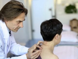 Temukan solusi efektif untuk mendukung program kehamilan Anda di Bethsaida Hospital Serang dengan terapi akupunktur