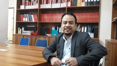 Lima Kepala Dinas di Banten memiliki kekayaan melebihi Gubernur Andra Soni. Akademisi mendesak transparansi untuk mencegah potensi kegaduhan.
