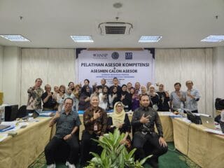 UMT gelar pelatihan asesor untuk tingkatkan uji kompetensi mahasiswa sesuai SKKNI, siapkan lulusan siap kerja dan kompetitif.