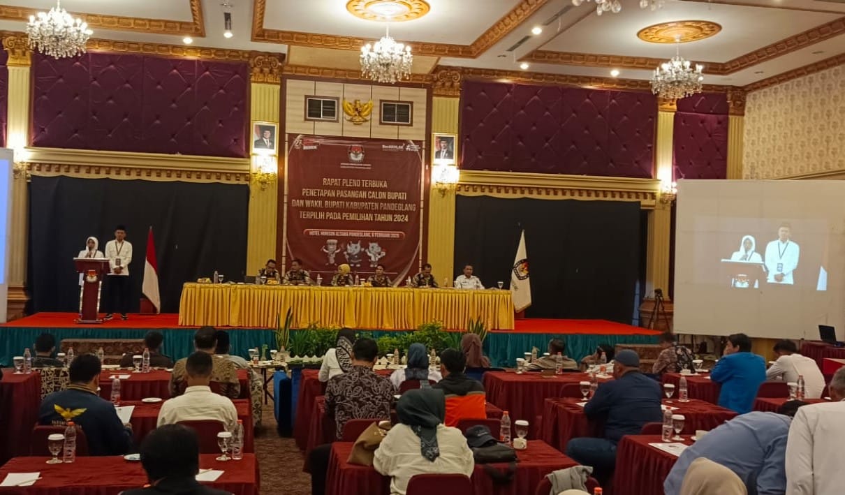 Dewi Setiani dan Iing Andri Supriadi resmi terpilih sebagai pemenang Pilkada Pandeglang 2024. Simak selengkapnya!