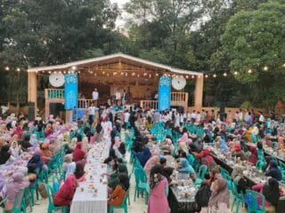 Buka Puasa Bersama Yayasan Satu Benih, merayakan kebahagiaan dan berbagi dengan anak yatim dan dhuafa