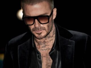 David Beckham, ikon fashion dan pengusaha sukses, tetap bersinar dengan gaya hidup mewah dan kepedulian sosial yang menginspirasi.