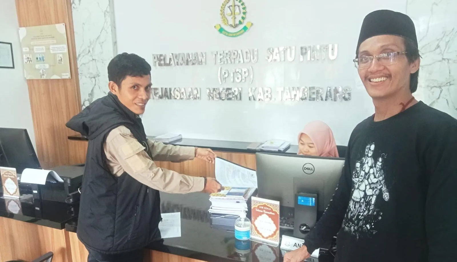 PT Bintang Orbit Surya Sejahtera dilaporkan ke kejaksaan karena diduga mencemari udara dan beroperasi tanpa izin lingkungan