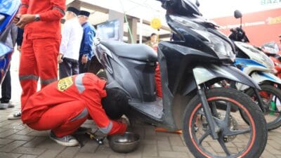BAZNAS Kota Tangerang adakan Servis Motor dan Ganti Oli Gratis dari 17-24 Maret 2025. Manfaatkan kesempatan ini untuk perawatan kendaraan!
