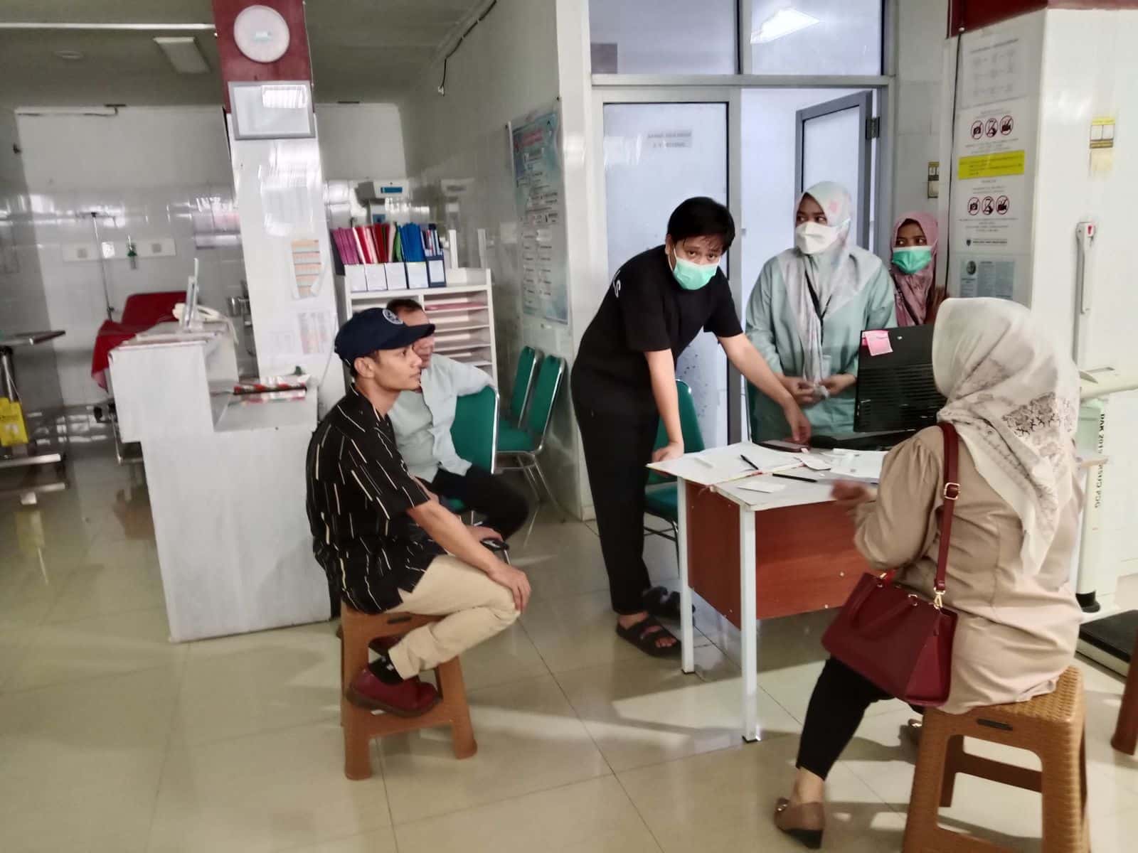 Komisi IV DPRD Pandeglang melakukan sidak di RSUD Berkah untuk memastikan pelayanan optimal bagi masyarakat setelah adanya keluhan.