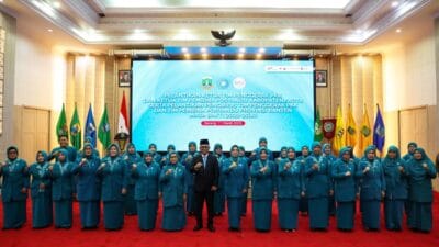 Gubernur Banten Andra Soni lantik TP PKK dan Pembina Posyandu 2025-2030, dorong peran keluarga dalam pembangunan daerah.