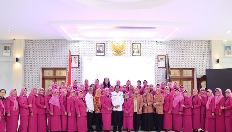 Pelantikan Pengurus Gabungan Organisasi Wanita (GOW) Kabupaten Tangerang periode 2024–2026 oleh Bupati Tangerang, di Gedung Pendopo Bupati.