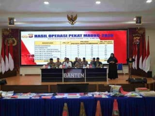 Polda Banten tangkap 492 pelaku premanisme dalam Operasi Pekat Maung 2025, tingkatkan keamanan dan ketertiban masyarakat.