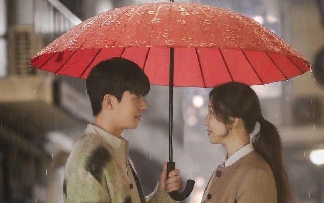 The Midnight Romance in Hagwon adalah drama Korea emosional tentang cinta dan penyembuhan di lembaga bimbingan belajar. Tonton di dramaencode!