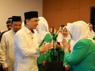 Wakil Gubernur Banten menekankan pentingnya perempuan untuk belajar teknologi digital dan kewirausahaan dalam mendukung perekonomian.