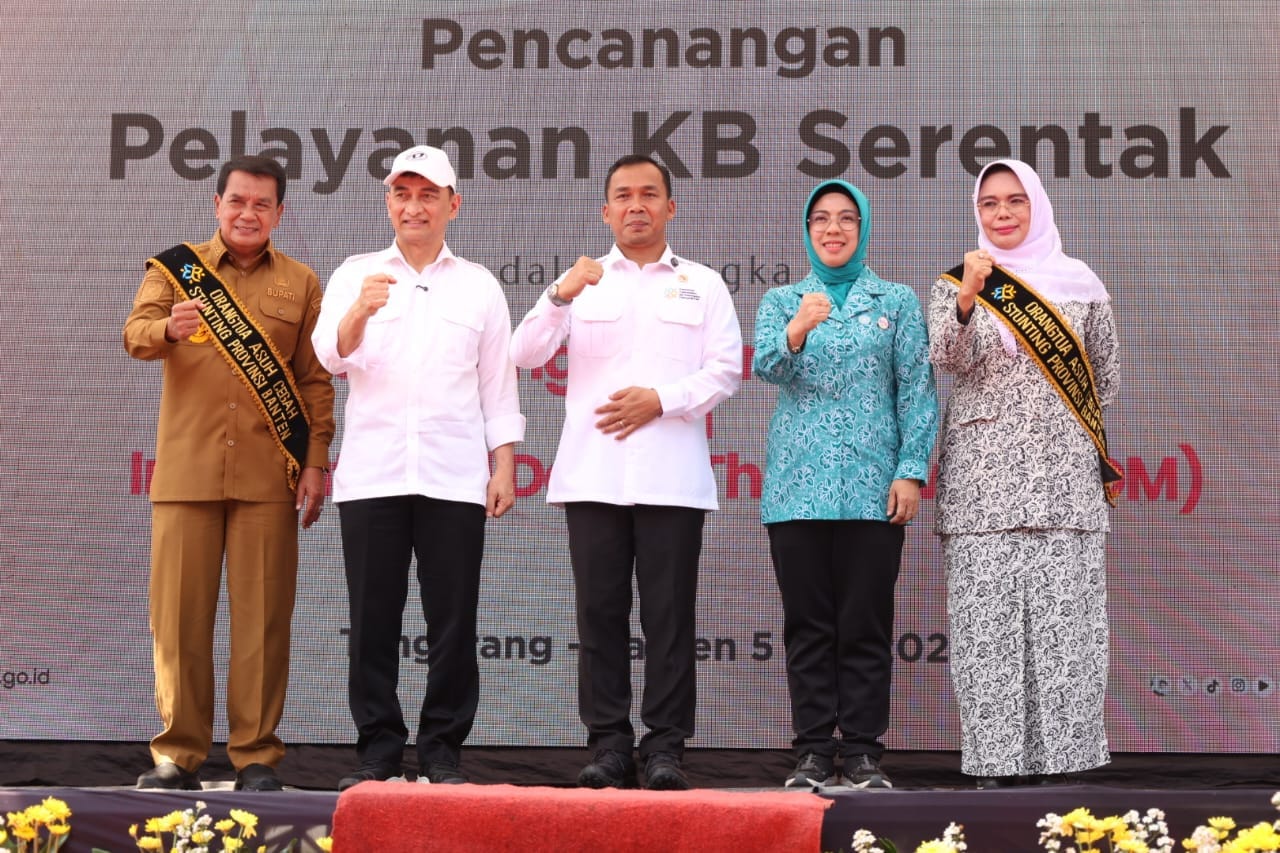 Bupati Tangerang dan Menteri BKKBN luncurkan program Makan Bergizi Gratis untuk ibu hamil dan balita di Kabupaten Tangerang.