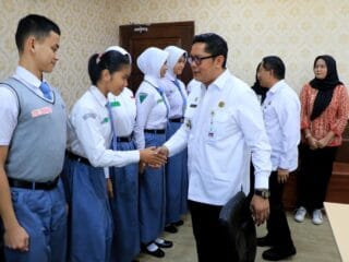 Wakil Wali Kota Tangerang memberikan pembekalan kepada Calon Paskibraka yang akan mengikuti seleksi tingkat Provinsi dan Nasional.