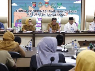 Rapat koordinasi Kabupaten Tangerang untuk persiapan Idul Adha, fokus pada bahan pokok dan kesehatan hewan kurban.