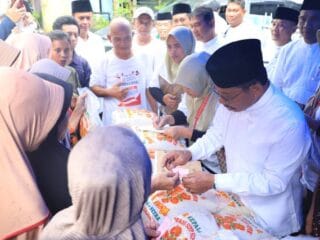 Gampang Sembako di Kota Tangerang mendapat respons positif dari masyarakat, membantu masyarakat berpenghasilan rendah dengan sembako murah.