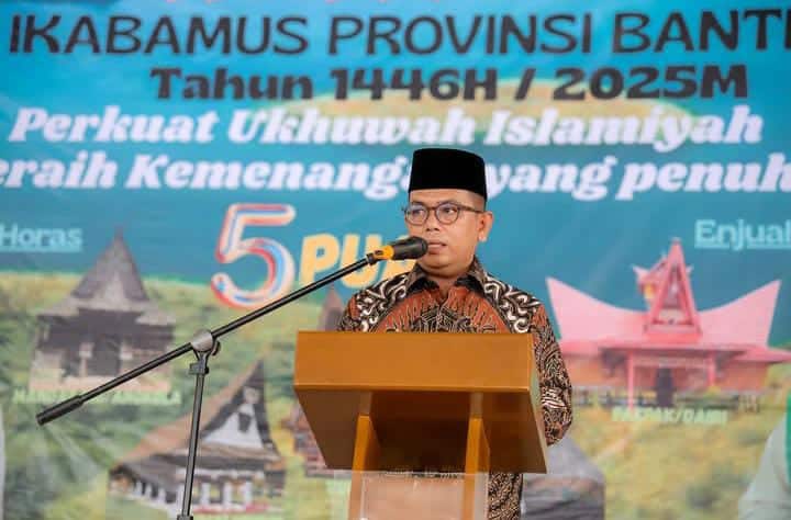 Gubernur Banten melantik Pengurus Besar Ikabamus Provinsi Banten 2025-2029 di Pondok Pesantren Manahjussadat, Lebak.