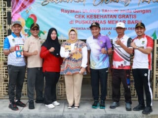Wakil Bupati Tangerang, mengajak masyarakat Kecamatan Mekar Baru untuk bersinergi dalam pembangunan saat merayakan HUT ke-18.