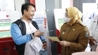 Wakil Bupati Tangerang, Intan Nurul Hikmah, kunjungi RSUD Balaraja untuk tanggapi keluhan antrean BPJS dan fasilitas.